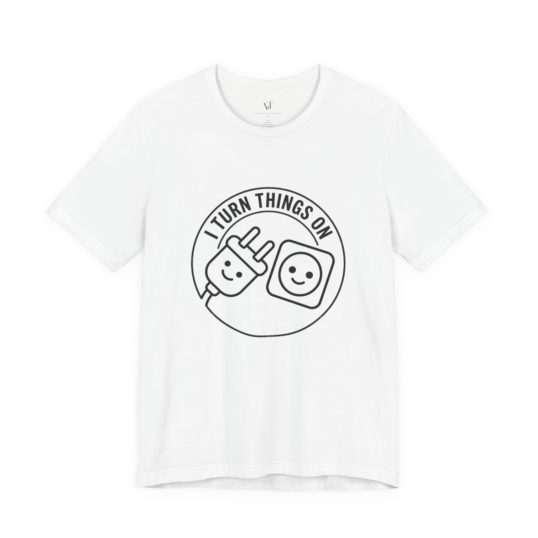 I Turn Things On plug and socket tee | T-Shirt - Image 2