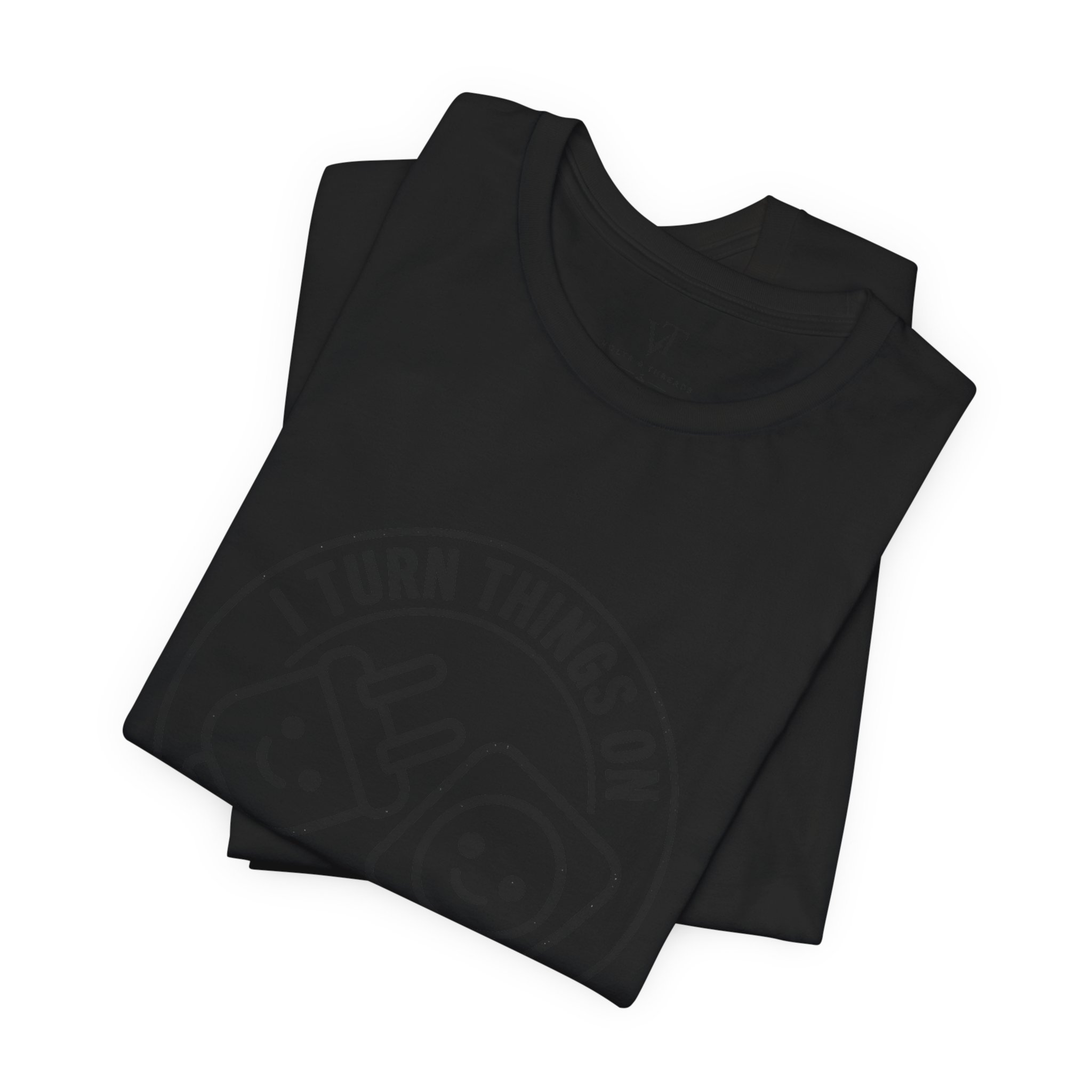 I Turn Things On plug and socket tee | T-Shirt - Image 7